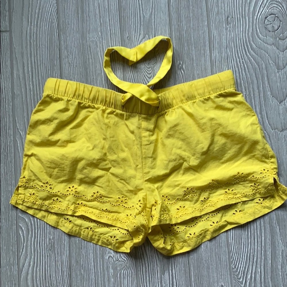 Old Navy eyelet detail shorts